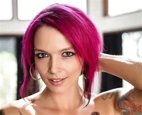 ana bell peaks|Anna Bell Peaks: Biography, Age, Height, Figure, and Net Worth